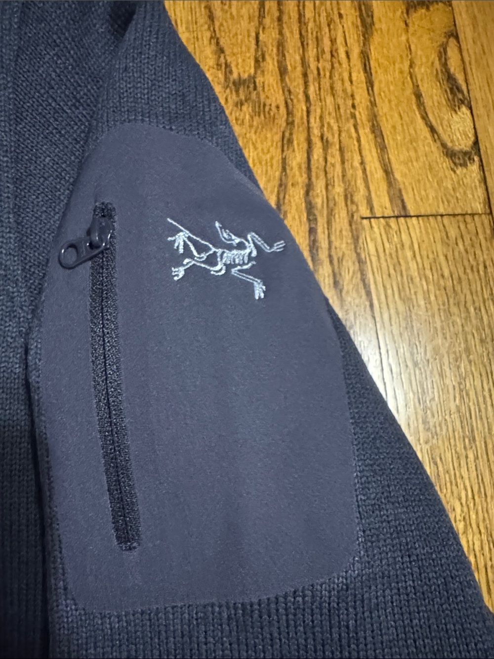Arc'teryx Navy Half-Zip Fleece Pullover *worn once* - Picture 3 of 3